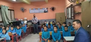 في إطار البروتوكول بين "تعليم وثقافة الجيزة".. ورش فنية لتعليم طلبة المدارس فنون الطباعة والكروشيه (صور) 21 - جريدة المساء