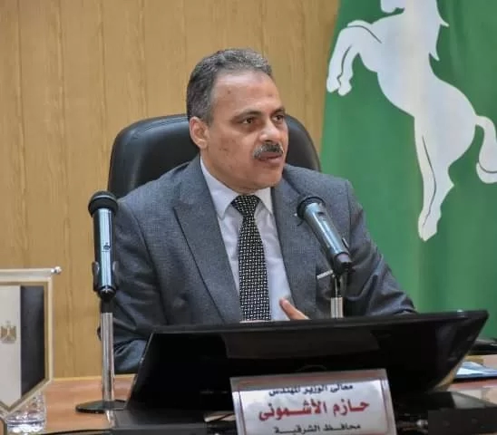 محافظ الشرقية : التصدي لأي محاولة لإحتكار المواد البترولية أو إستغلال المواطنين بمواقف السيارات 17 - جريدة المساء