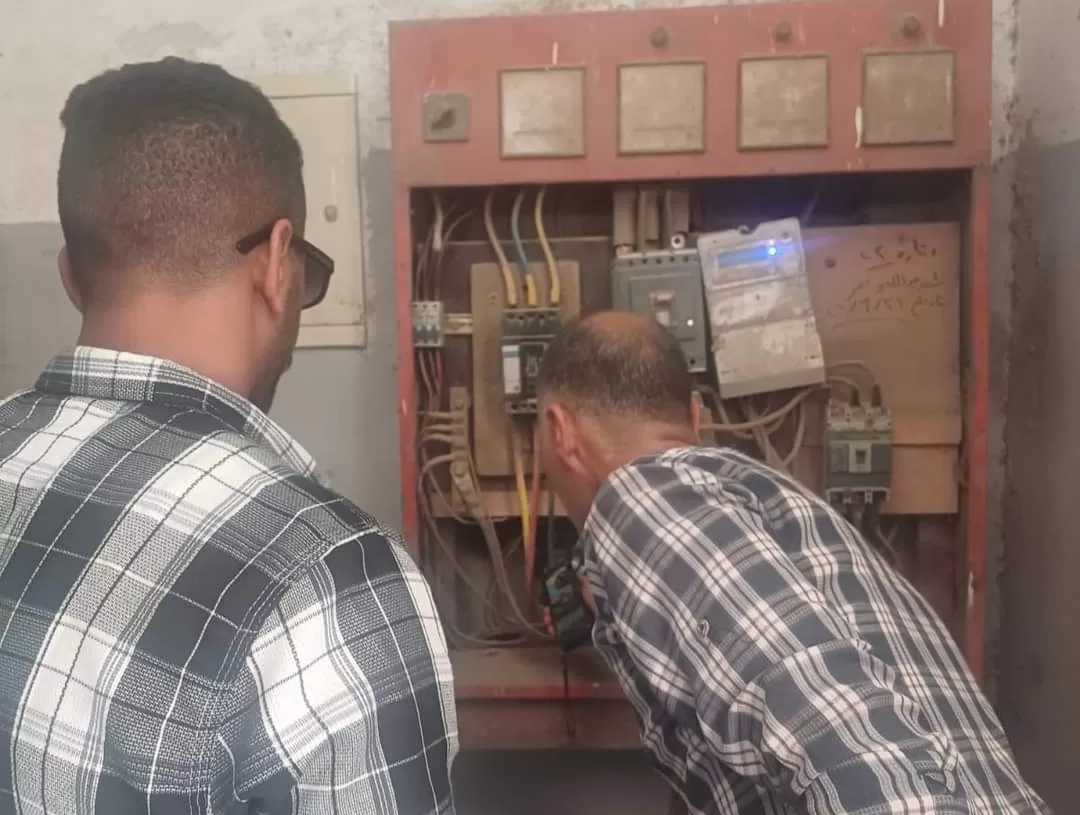 محافظة الجيزة تضبط حالات سرقة للتيار الكهربائي لمنشآت تجارية بالطالبية 19 - جريدة المساء