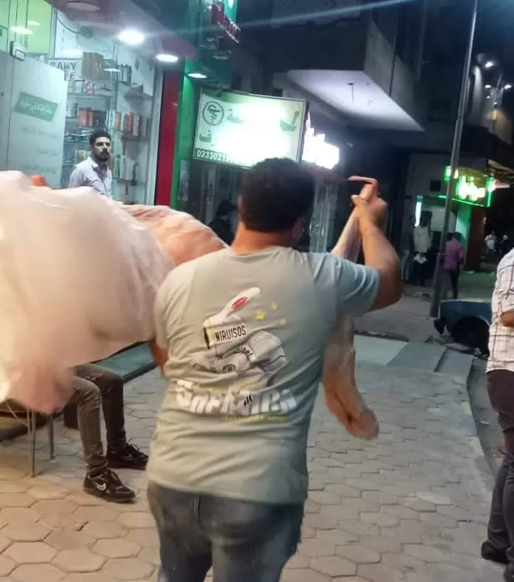 بحوزتهم سلع ولحوم فاسدة.. محافظة الجيزة تضبط مطاعم وكافيهات تمارس أنشطة سياحية بدون ترخيص بالعجوزة 18 - جريدة المساء بحوزتهم سلع ولحوم فاسدة.. محافظة الجيزة تضبط مطاعم وكافيهات تمارس أنشطة سياحية بدون ترخيص بالعجوزة 17 - جريدة المساء