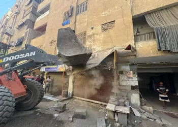 استجابة لشكاوي المواطنين.. محافظة الجيزة تزيل 700 حالة تعد وإشغالات للمحال التجارية والباعة الجائلين بمناطق الهرم (صور) 19 - جريدة المساء