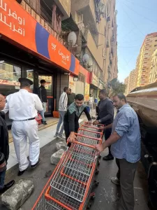 استجابة لشكاوي المواطنين.. محافظة الجيزة تزيل 700 حالة تعد وإشغالات للمحال التجارية والباعة الجائلين بمناطق الهرم (صور) 23 - جريدة المساء