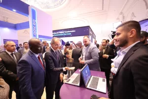 تحت رعاية رئيس الجمهورية.. وزير الاتصالات يفتتح فعاليات القمة العالمية الأولى للبنية التحتية الرقمية 24 - جريدة المساء تحت رعاية رئيس الجمهورية.. وزير الاتصالات يفتتح فعاليات القمة العالمية الأولى للبنية التحتية الرقمية 23 - جريدة المساء