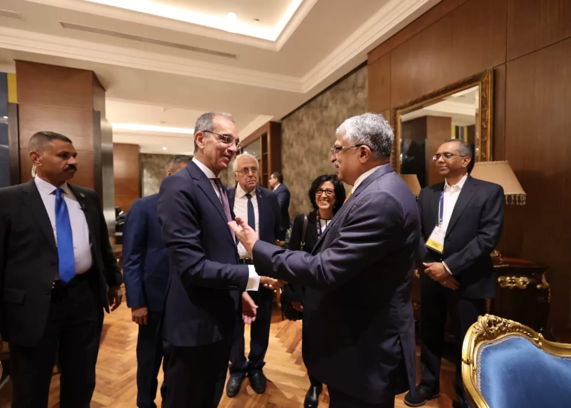 تحت رعاية رئيس الجمهورية.. وزير الاتصالات يفتتح فعاليات القمة العالمية الأولى للبنية التحتية الرقمية 20 - جريدة المساء تحت رعاية رئيس الجمهورية.. وزير الاتصالات يفتتح فعاليات القمة العالمية الأولى للبنية التحتية الرقمية 19 - جريدة المساء