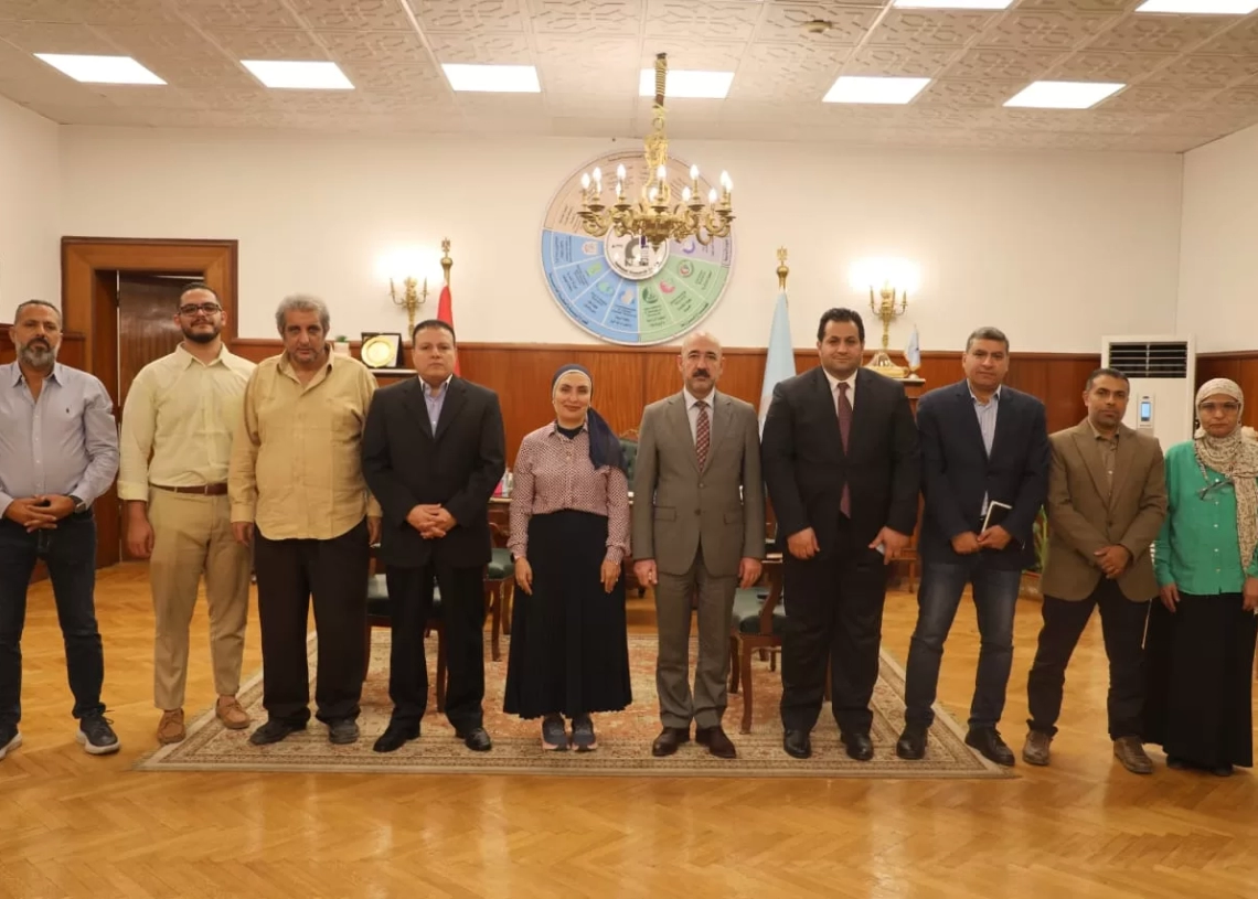 وفد عراقي فى زيارة لقومى البحوث 19 - جريدة المساء