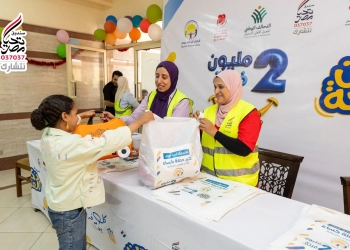 "صندوق تحيا مصر": دكان الفرحة يوفر 10 آلاف قطعة ملابس شتوية للأطفال الأيتام مجاناً 27 - جريدة المساء