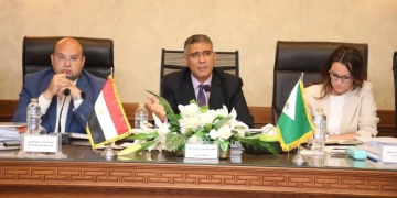 ملف التصالح في مخالفات البناء علي مائدة المجلس التنفيذي لمحافظة الجيزة 2 - جريدة المساء ملف التصالح في مخالفات البناء علي مائدة المجلس التنفيذي لمحافظة الجيزة 1 - جريدة المساء