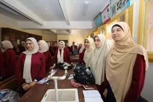 محافظ كفر الشيخ يتفقد ‏مدرسة الشهيد الرائد كريم أبو زامل الثانوية بنات بفوه  27 - جريدة المساء