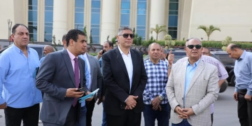 محافظ الجيزة يتفقد أعمال التطوير بمحيط محطة قطارات بشتيل 2 - جريدة المساء محافظ الجيزة يتفقد أعمال التطوير بمحيط محطة قطارات بشتيل 1 - جريدة المساء