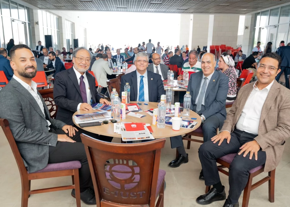 الجامعة اليابانية تنظم "يوم الصناعة السنوى" لدعم الصناعة الوطنية 20 - جريدة المساء الجامعة اليابانية تنظم "يوم الصناعة السنوى" لدعم الصناعة الوطنية 19 - جريدة المساء