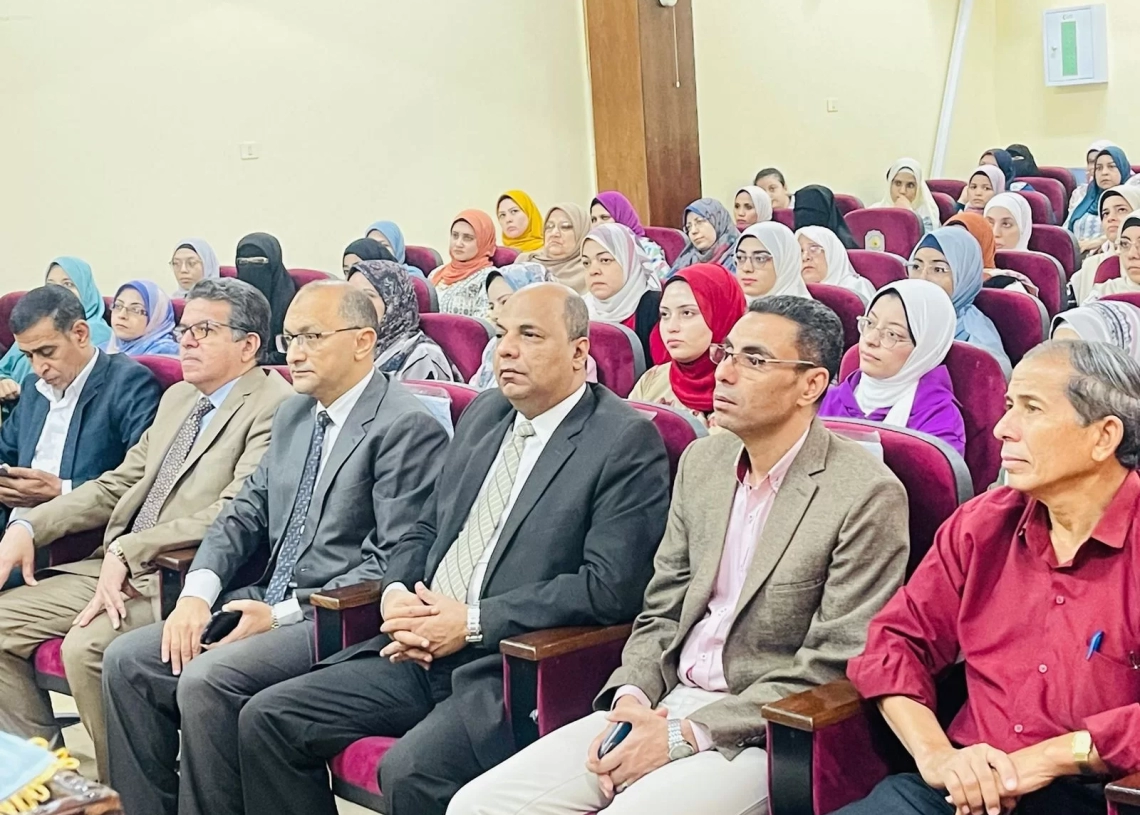 ضمن أنشطة مبادرة "بداية"..علوم سوهاج تنظم دورة تدريببة عن أساسيات الإسعافات الأولية 18 - جريدة المساء ضمن أنشطة مبادرة "بداية"..علوم سوهاج تنظم دورة تدريببة عن أساسيات الإسعافات الأولية 17 - جريدة المساء