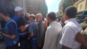 مبادرة «حياة كريمة» تبيع اللحوم والدواجن المجمدة بدمنهور..(4) عربات نفدت في نصف ساعة 21 - جريدة المساء