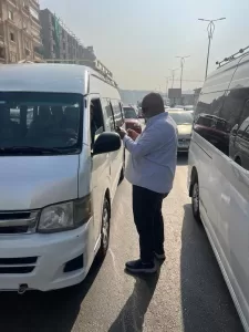 لتحصيل أجرة أزيد من التعريفات.. ضبط 175 مخالفة لسيارات السرفيس بعدة مناطق في الجيزة 40 - جريدة المساء