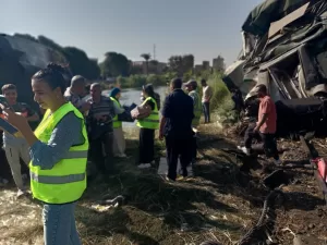 كوادر الهيئة القبطية الإنجيلية تقدم المساعدات لمصابي حادث قطار المنيا 26 - جريدة المساء