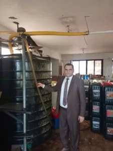 "الجيزة" تضبط 36 طن زيوت سيارات مغشوشة داخل مخزن بقرية أبوصير بالبدرشين 26 - جريدة المساء "الجيزة" تضبط 36 طن زيوت سيارات مغشوشة داخل مخزن بقرية أبوصير بالبدرشين 25 - جريدة المساء