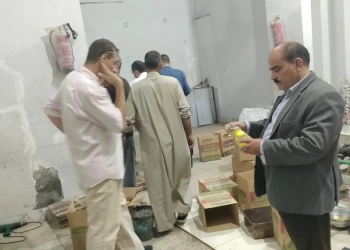 ضبط 10 أطنان زيت مجهول المصدر و 25 شيكارة دقيق مدعم قبل بيعه بالسوق السوداء.. فى حملة تفتيشية مكبرة بأشمون 21 - جريدة المساء