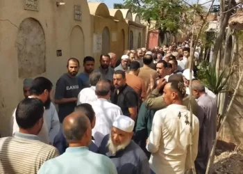 أهالى مدينة بيلا بكفر الشيخ.. شيعوا جنازة ضحية حادث أتوبيس الجلالة 23 - جريدة المساء