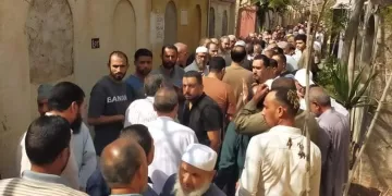 أهالى مدينة بيلا بكفر الشيخ.. شيعوا جنازة ضحية حادث أتوبيس الجلالة 1 - جريدة المساء