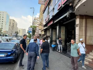 ضبط 21 مخالفة سرقة للتيار الكهربائي بمحال تجارية بشارع التحرير في الدقي (صور) 31 - جريدة المساء