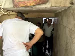 ضبط 21 مخالفة سرقة للتيار الكهربائي بمحال تجارية بشارع التحرير في الدقي (صور) 35 - جريدة المساء