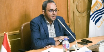 محافظ قنا يعتمد تعريفة الركوب الجديدة  1 - جريدة المساء