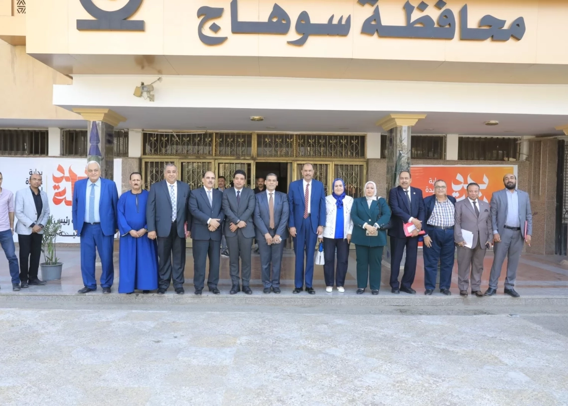 محافظ سوهاج يعقد اجتماعا مع أعضاء مجلس النواب 19 - جريدة المساء