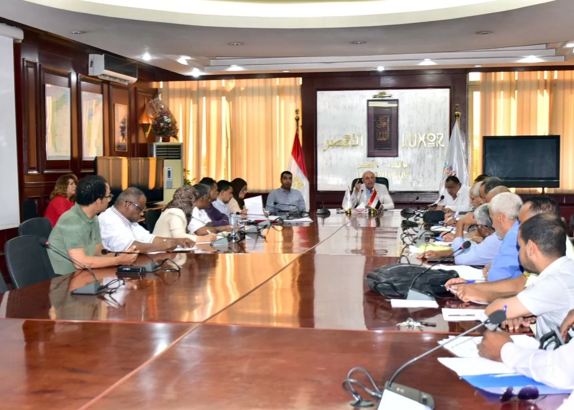 محافظ الأقصر يتابع آخر مستجدات ملفي التصالح وتقنين أراضي الدولة... ويوجه بتسريع معدلات الانجاز 18 - جريدة المساء