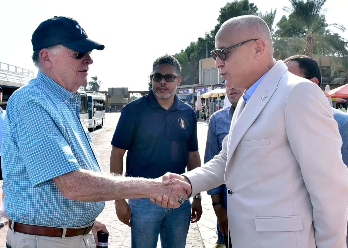 محافظ الأقصر يستقبل وفد الكونجرس الأمريكي وسط إشادة بعظمة الحضارة المصرية القديمة خلال زيارتهم لمعابد الكرنك 19 - جريدة المساء محافظ الأقصر يستقبل وفد الكونجرس الأمريكي وسط إشادة بعظمة الحضارة المصرية القديمة خلال زيارتهم لمعابد الكرنك 18 - جريدة المساء