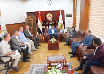 محافظ مطروح يستقبل المدير التنفيذي لمؤسسة حياة كريمة 25 - جريدة المساء