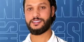 فى إطار التعاون مع القطاع الخاص .. د.أحمد فزارة : نعمل فى مجال التكنولوجيا الصحية وقدمنا المساعدة لأكثر من 800 ألف كادر طبى 1 - جريدة المساء