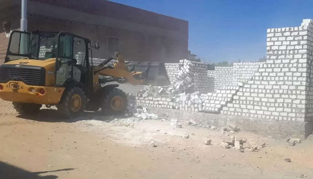 محافظ أسوان : مواصلة إزالة التعديات بواقع 102حالة تعد ضمن الموجة الـ 24 15 - جريدة المساء