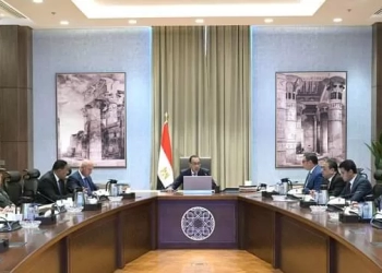 مدبولي يتابع مُستجدات تنفيذ المرحلة الأولى من مشروع تنمية مدينة رأس الحكمة وتعويضات الأهالي 35 - جريدة المساء