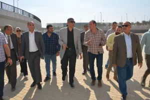 بالصور- محافظ الجيزة يتفقد مشروعات تطوير الطرق المحيطة والمؤدية للمتحف المصري الكبير 32 - جريدة المساء