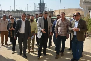 بالصور- محافظ الجيزة يتفقد مشروعات تطوير الطرق المحيطة والمؤدية للمتحف المصري الكبير 38 - جريدة المساء