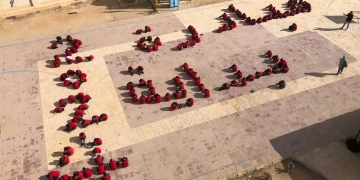 «مطروح التجريبية للغات » ترسم المبادرة الرئاسية «بداية» في طابور الصباح لتنمية الانتماء 1 - جريدة المساء