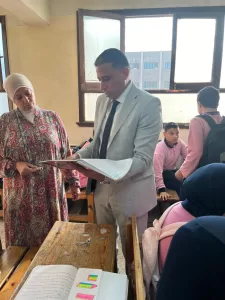 وكيل وزارة التعليم بالجيزة يزور مدارس العجوزة والدقي لمتابعة العملية التعليمية.. ويشدد علي بعض التنبيهات 28 - جريدة المساء وكيل وزارة التعليم بالجيزة يزور مدارس العجوزة والدقي لمتابعة العملية التعليمية.. ويشدد علي بعض التنبيهات 27 - جريدة المساء