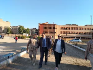 وكيل وزارة التعليم بقنا يتفقد المدرسة الميكانيكية العسكرية 21 - جريدة المساء