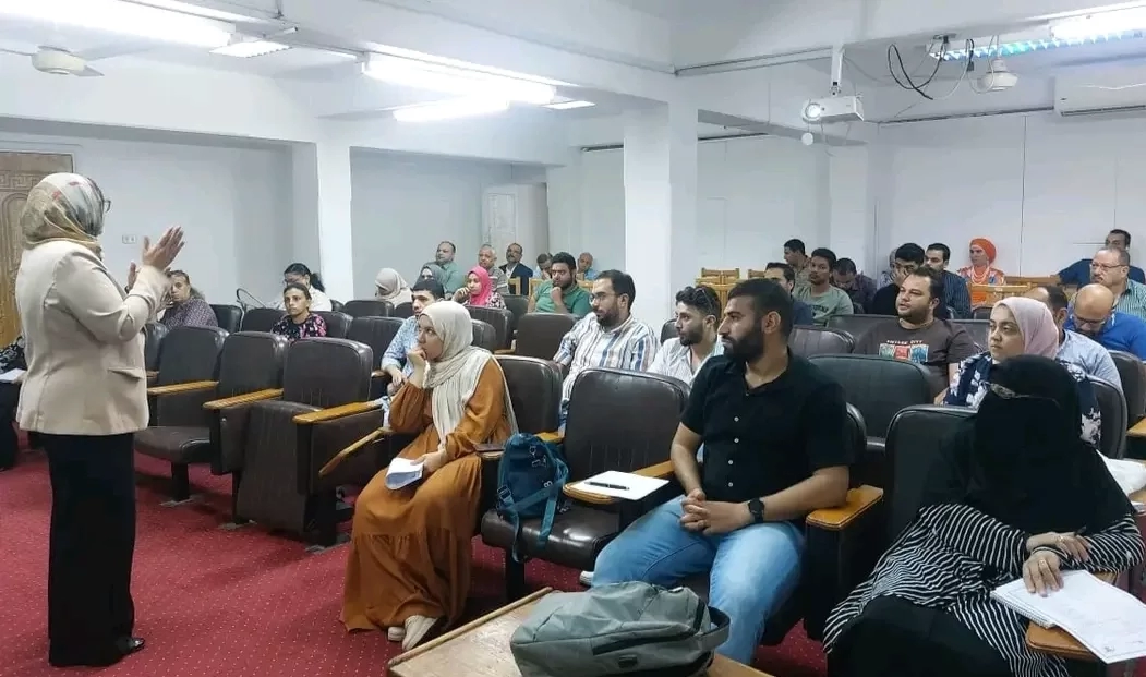 القيادة الاستباقية وتحليل البيانات..برنامج تدريبي بجامعة القناة 15 - جريدة المساء