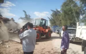 تنفيذ إزالة ل 5 حالات تعدٍّ بالبناء المخالف بالقنطرة شرق 21 - جريدة المساء