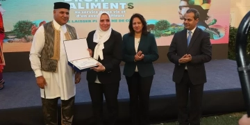 "الفاو" تكرم د.نجلاء بلابل على هامش الاحتفال بيوم الغذاء العالمي 1 - جريدة المساء