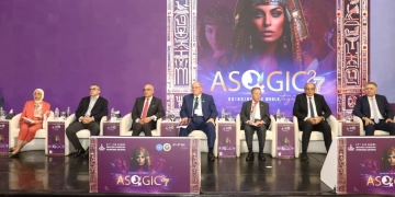 رئيس جامعة عين شمس ونقيب الأطباء يفتتحان فعاليات المؤتمر الدولي ال27 لأمراض النساء والتوليد 10 - جريدة المساء رئيس جامعة عين شمس ونقيب الأطباء يفتتحان فعاليات المؤتمر الدولي ال27 لأمراض النساء والتوليد 9 - جريدة المساء