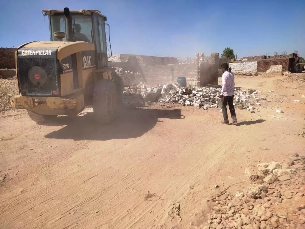 إزالة 10 حالات تعدى 238 ألف و 350 م2 بنطاق مركز ومدينة إدفو 20 - جريدة المساء إزالة 10 حالات تعدى 238 ألف و 350 م2 بنطاق مركز ومدينة إدفو 19 - جريدة المساء