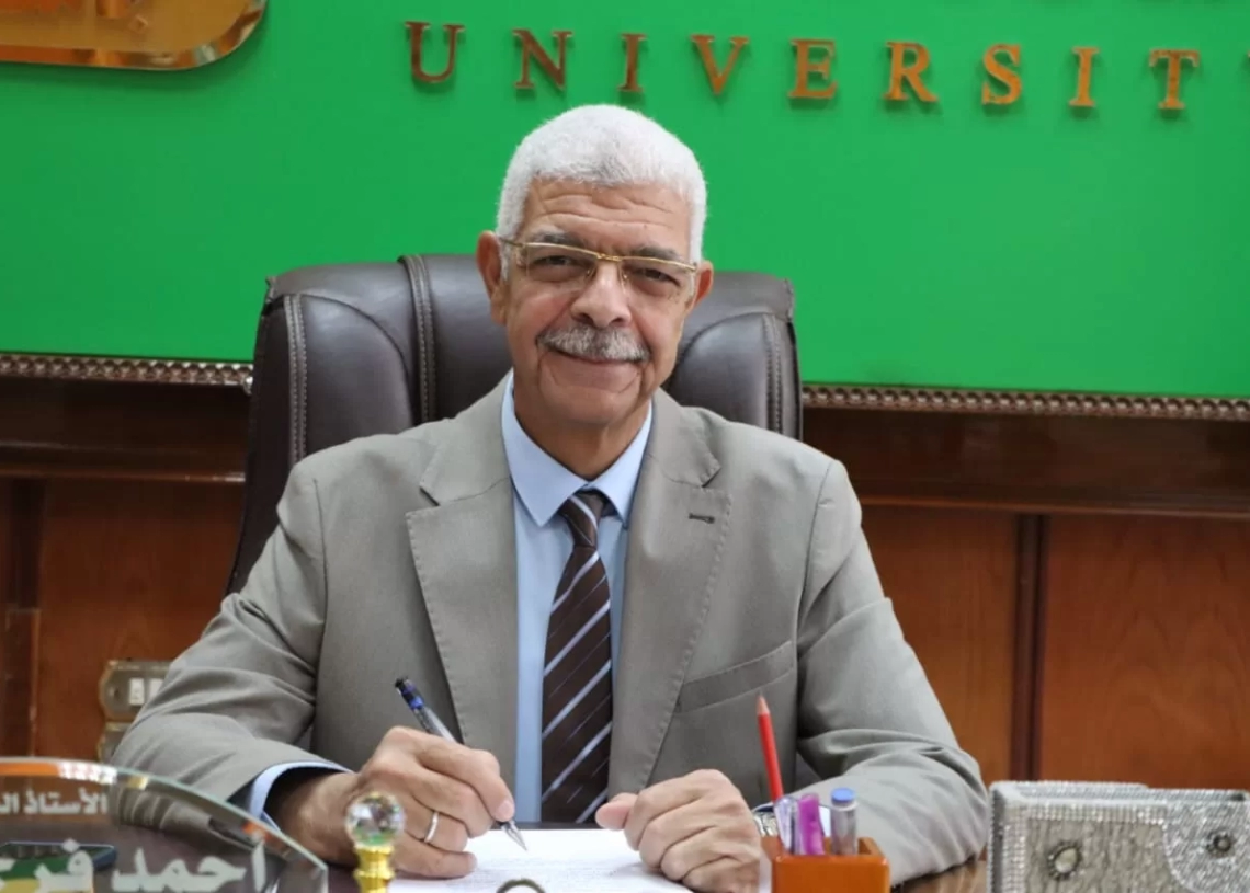 رئيس جامعة المنوفية خلال لقائه العمداء " أون لاين".. يشيد ببدء الدراسة بالبرامج التعليمية الجديدة 19 - جريدة المساء
