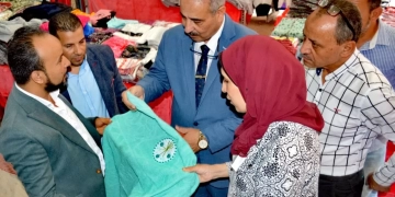 محافظ كفرالشيخ يتابع افتتاح معرض مطوبس للملابس والسلع الغذائية 1 - جريدة المساء