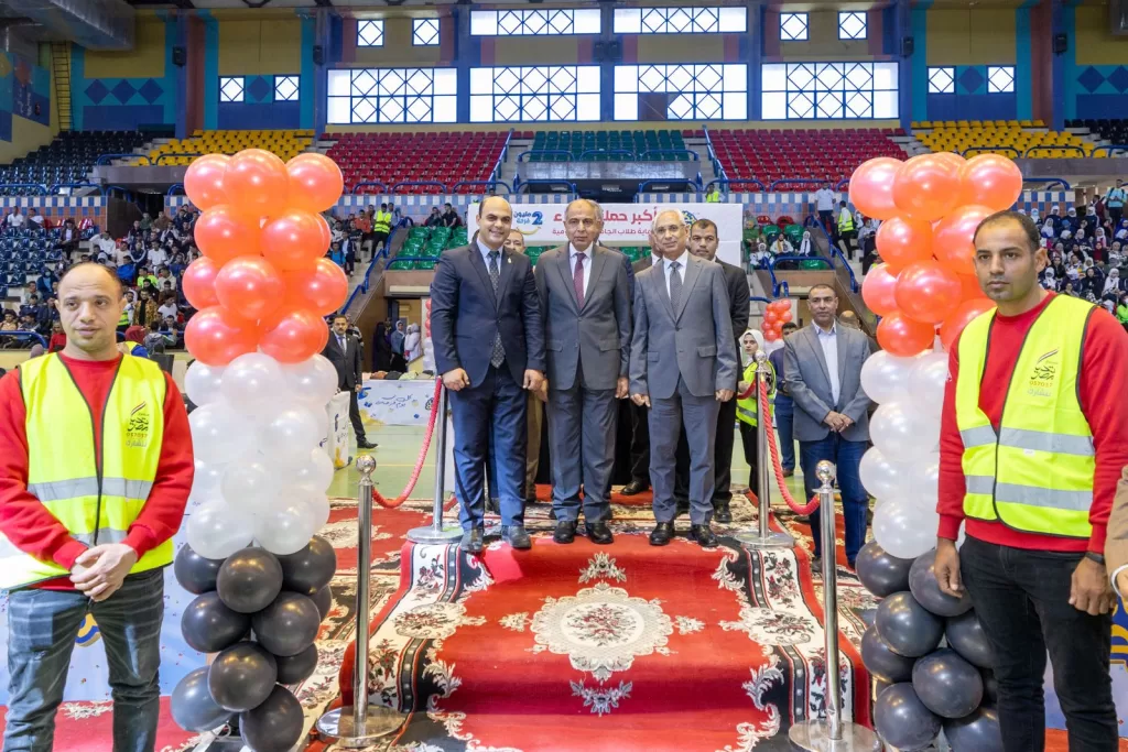 صندوق تحيا مصر: "دكان الفرحة" يفتح أبوابه لرعاية 5000 طالب وطالبة في جامعة المنيا 24 - جريدة المساء صندوق تحيا مصر: "دكان الفرحة" يفتح أبوابه لرعاية 5000 طالب وطالبة في جامعة المنيا 23 - جريدة المساء