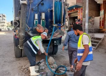 مياه الشرقية تُكثف جهودها لتطهير شبكات الصرف الصحي وصيانة صفايات مياه الأمطار وأغطية المطابق 16 - جريدة المساء