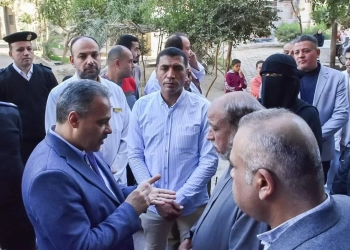 محافظ الشرقية يتابع إنتظام العمل بمستشفى مشتول السوق المركزي ويُحيل العاملين المتقاعسين للتحقيق 27 - جريدة المساء