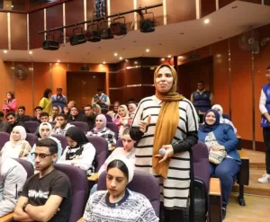 محافظ الشرقية ورئيس البورصة المصرية يعقدان لقاء حواريا مع الشباب ويتفقدان القافلة الطبية بهرية رزنة 29 - جريدة المساء