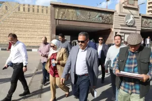 محافظ الشرقية يتفقد نفق أبو الريش بالزقازيق ويؤكد على ضرورة إضفاء اللمسة الجمالية لإستعادة الوجه الجمالي للنفق 27 - جريدة المساء