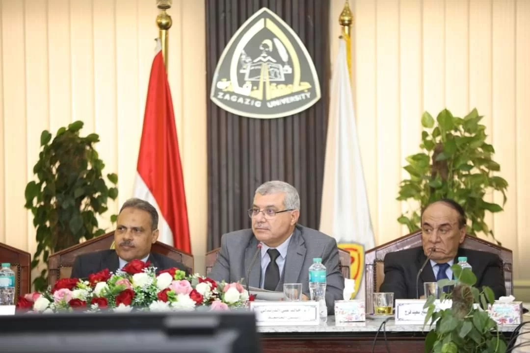 "الأشموني" يُشارك في إجتماع مجلس جامعة الزقازيق ويؤكد الجامعة ستظل شريكا أساسيا وداعما للتنمية المستدامة 18 - جريدة المساء